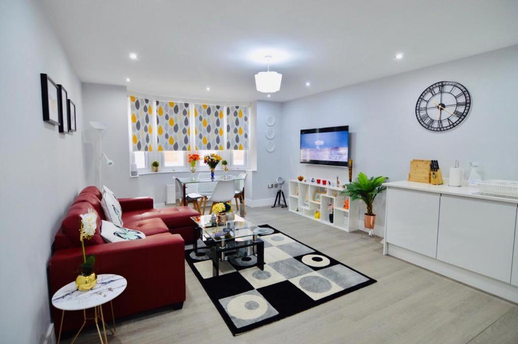 Stylish Central Self Contained Flat By Cozynest Reading Exterior photo